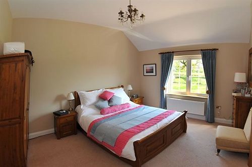 The Paddock Bed & Breakfast Haverfordwest Eksteriør bilde